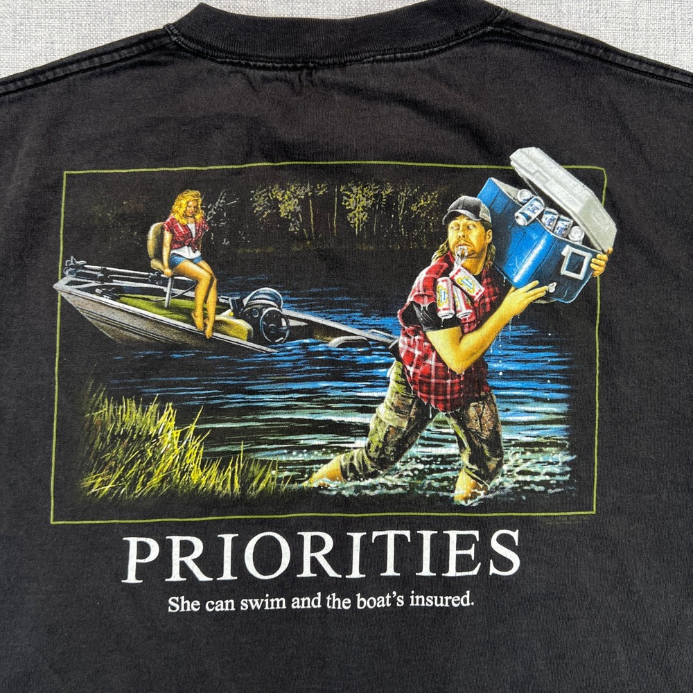 Vintage Y2K Redneck Priorities Beer Fishing Dad Joke Fun Graphic T Shirt Size XL